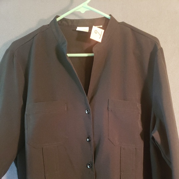 Womans Blouse - Picture 2 of 4